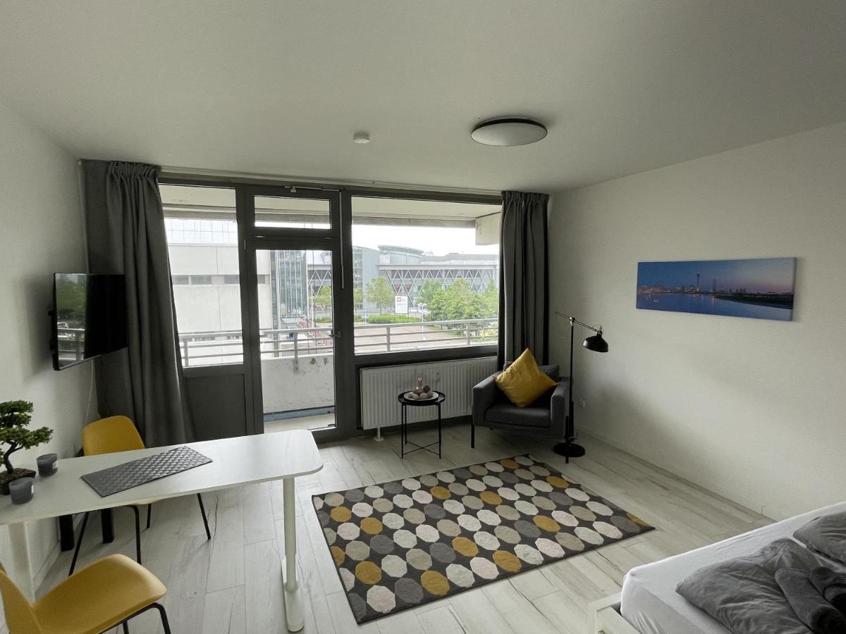Apartment Rhein - Central - Balcony - Tradefair Neuss Extérieur photo