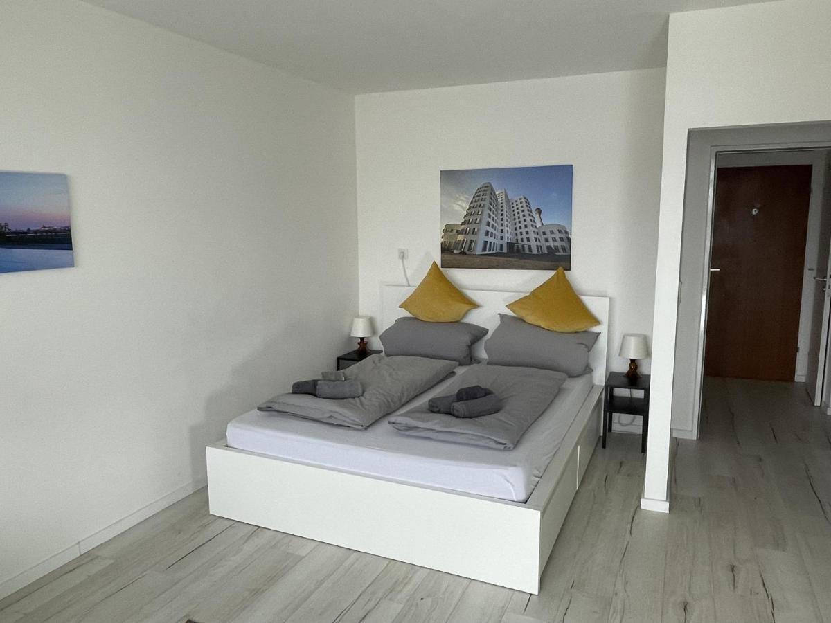 Apartment Rhein - Central - Balcony - Tradefair Neuss Extérieur photo